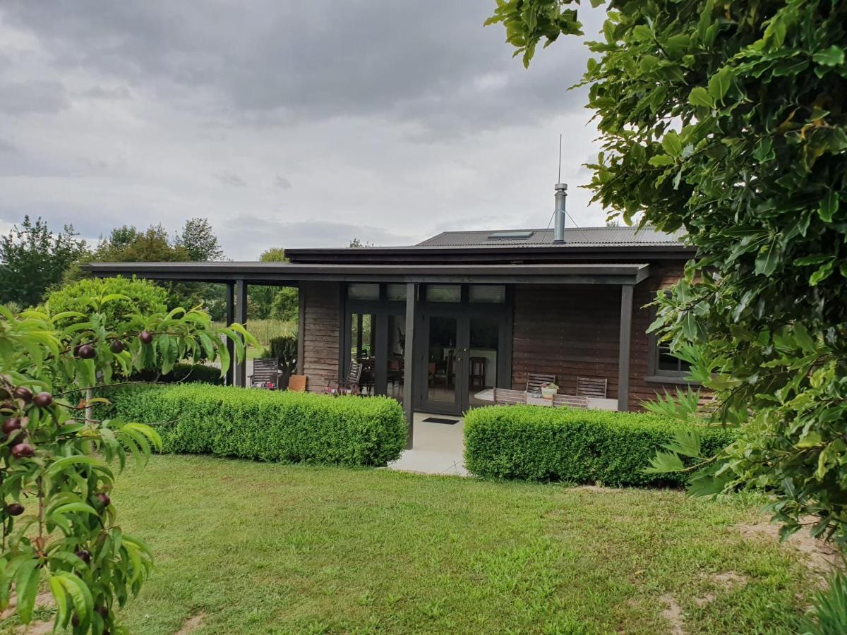 Supplejack Gardens Villa Upper Moutere Exterior photo